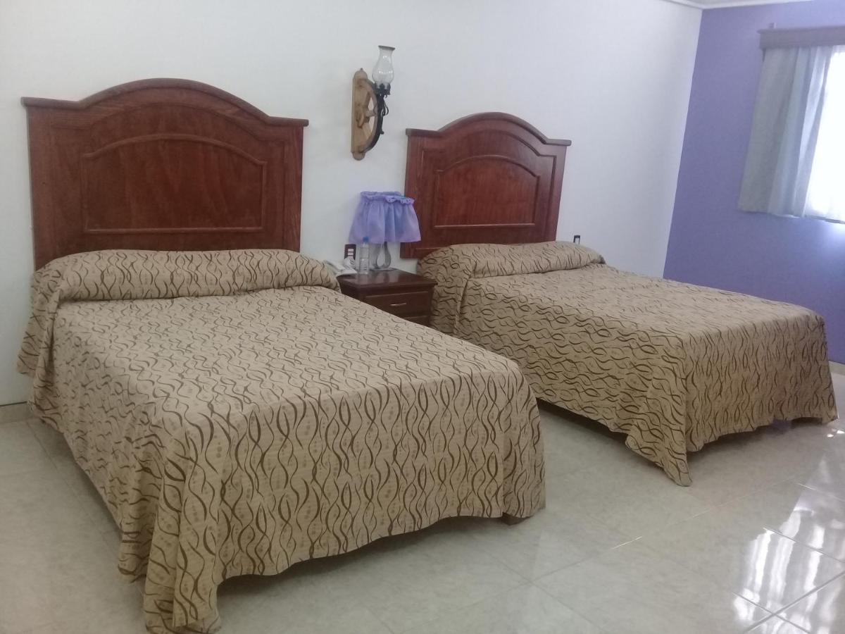 Hotel Hacienda Parroquia Ciudad Fernandez Ngoại thất bức ảnh